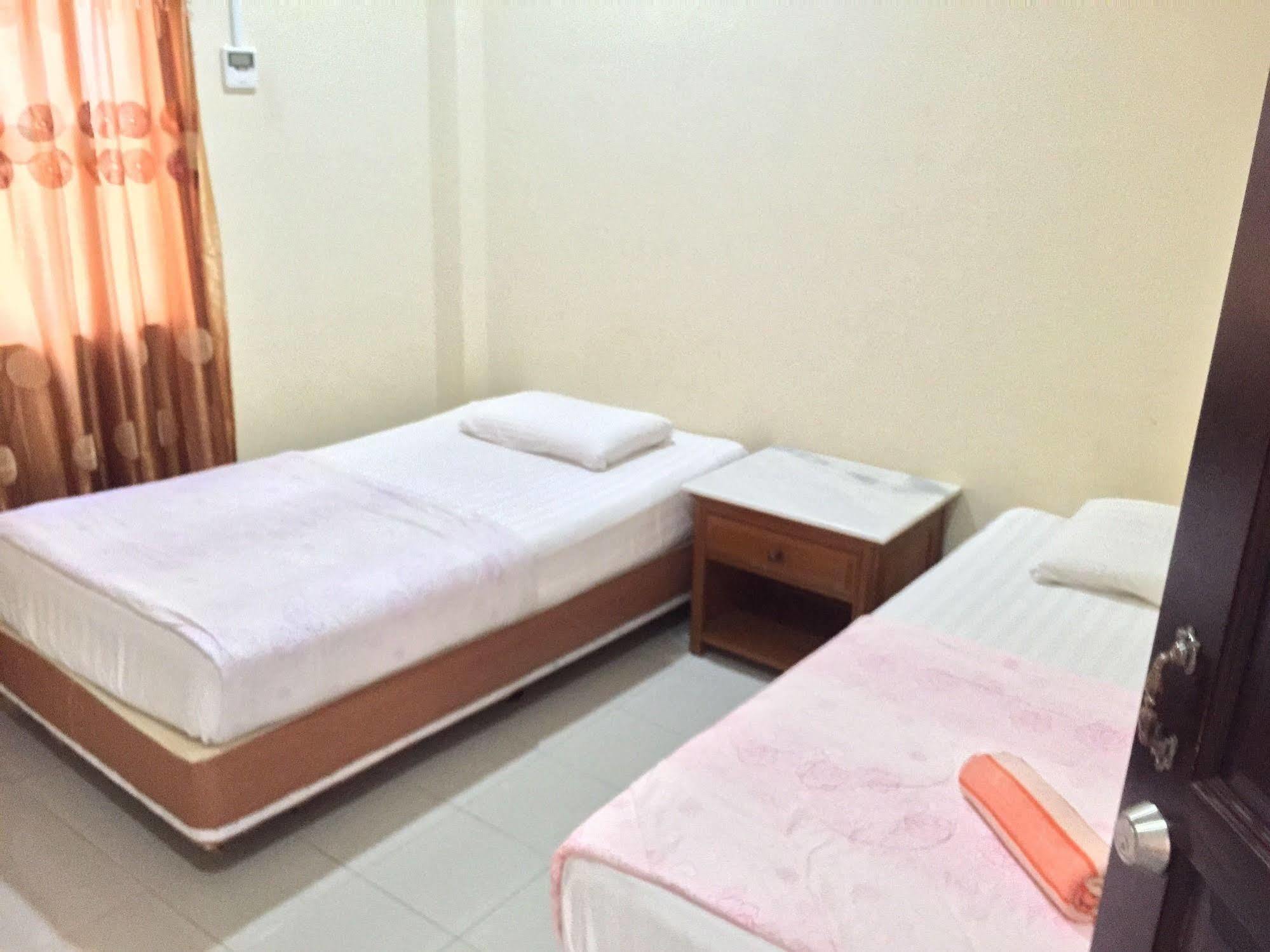 Adina Drive In Motel Langkawi Extérieur photo